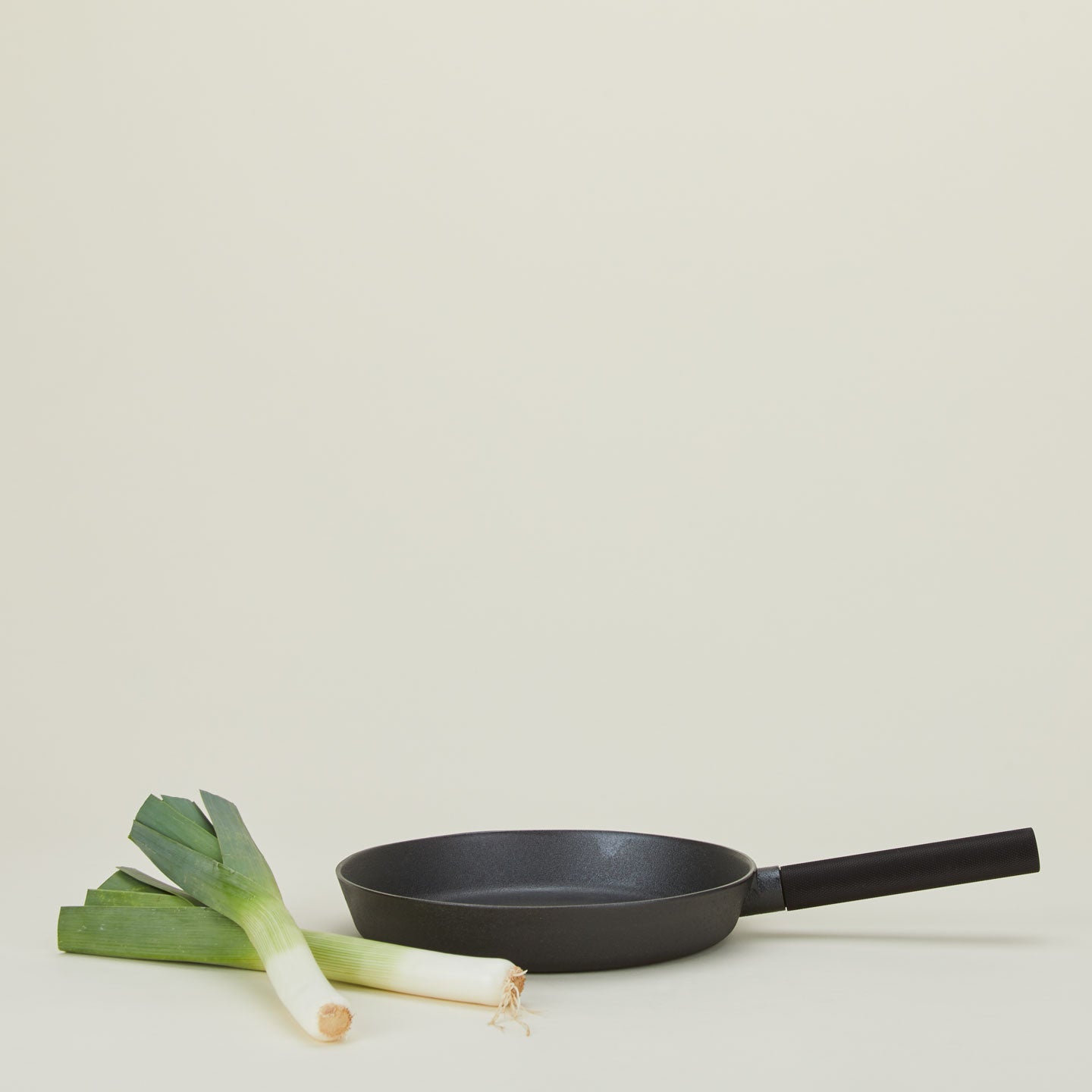 Noir Skillet