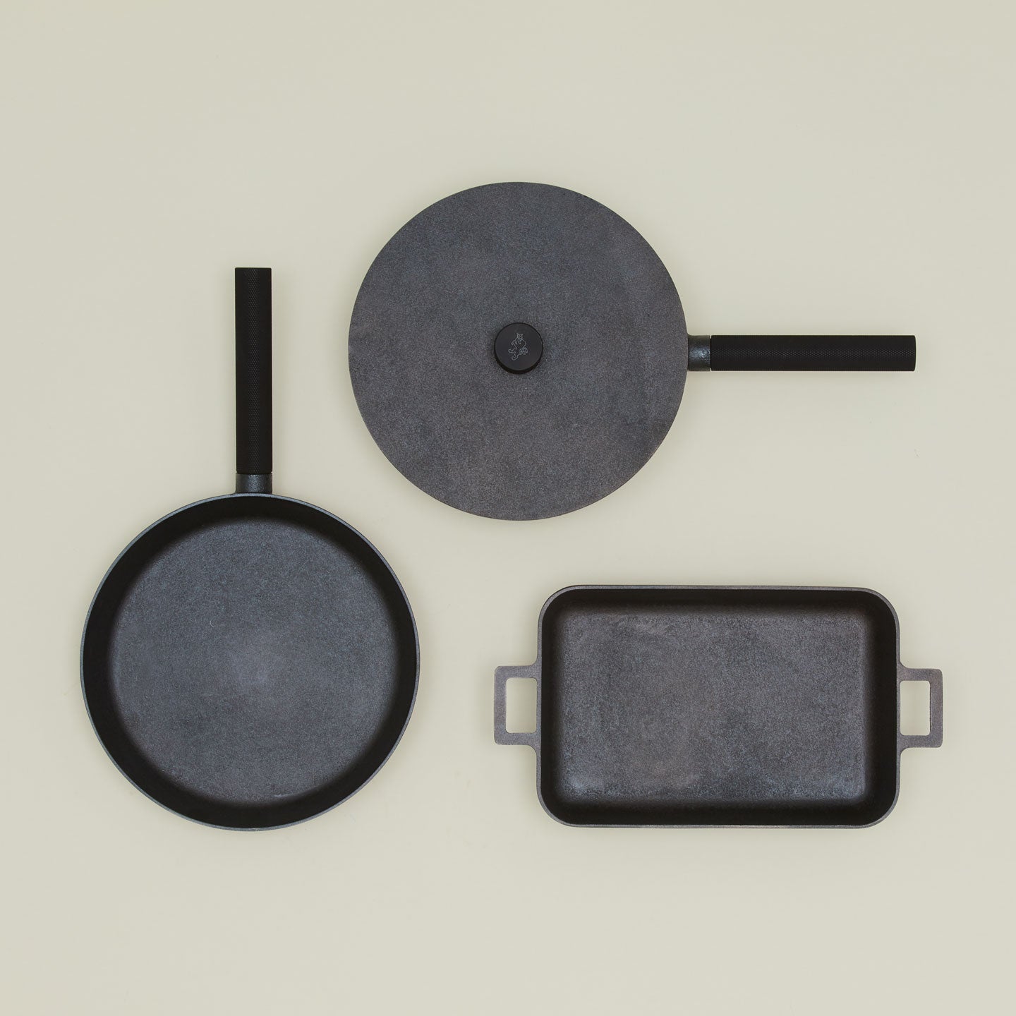 Noir Skillet