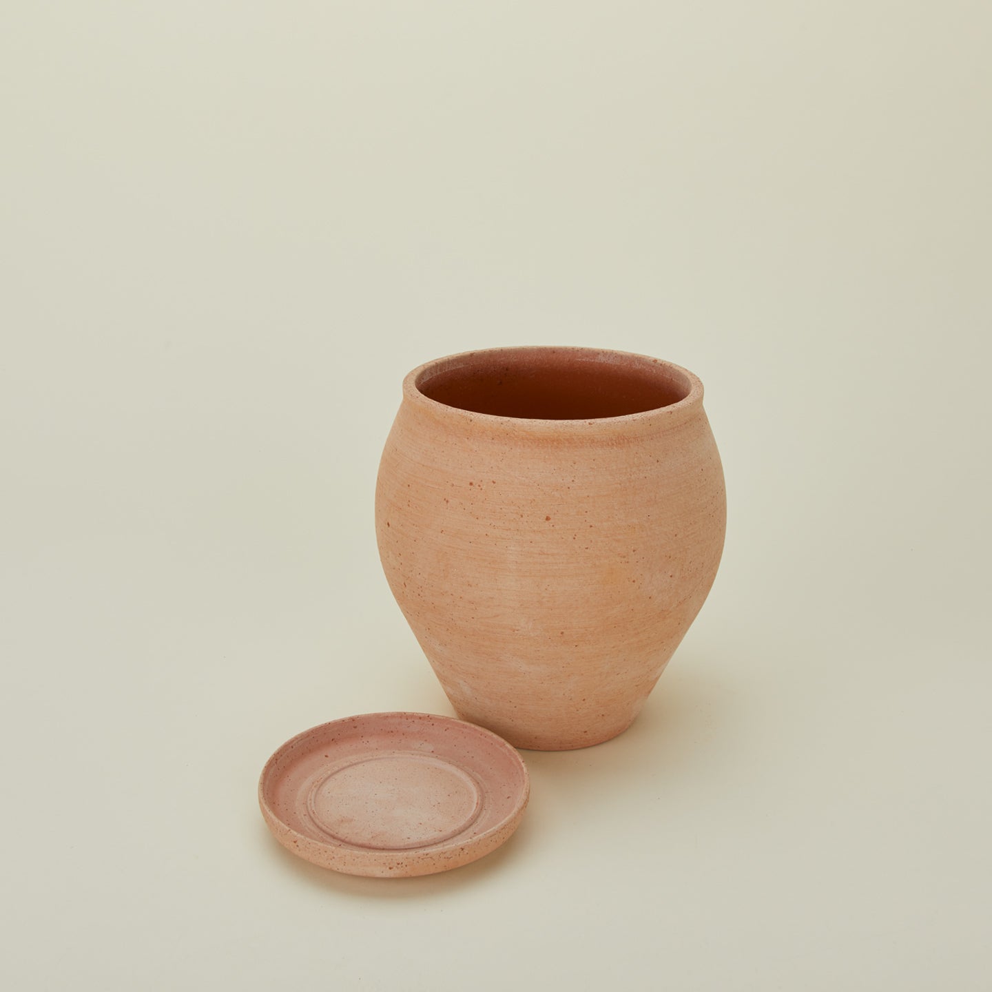 Berg's Potter small Delphi pot with tray removed 