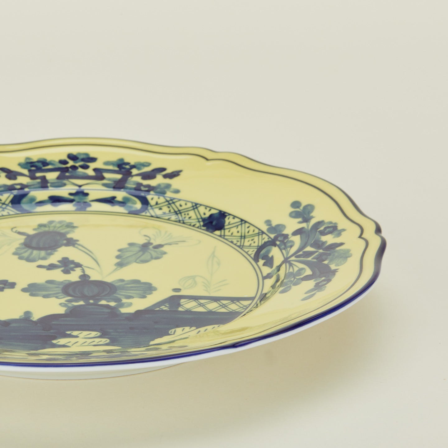 Ginori dessert plate in cirtrino detail