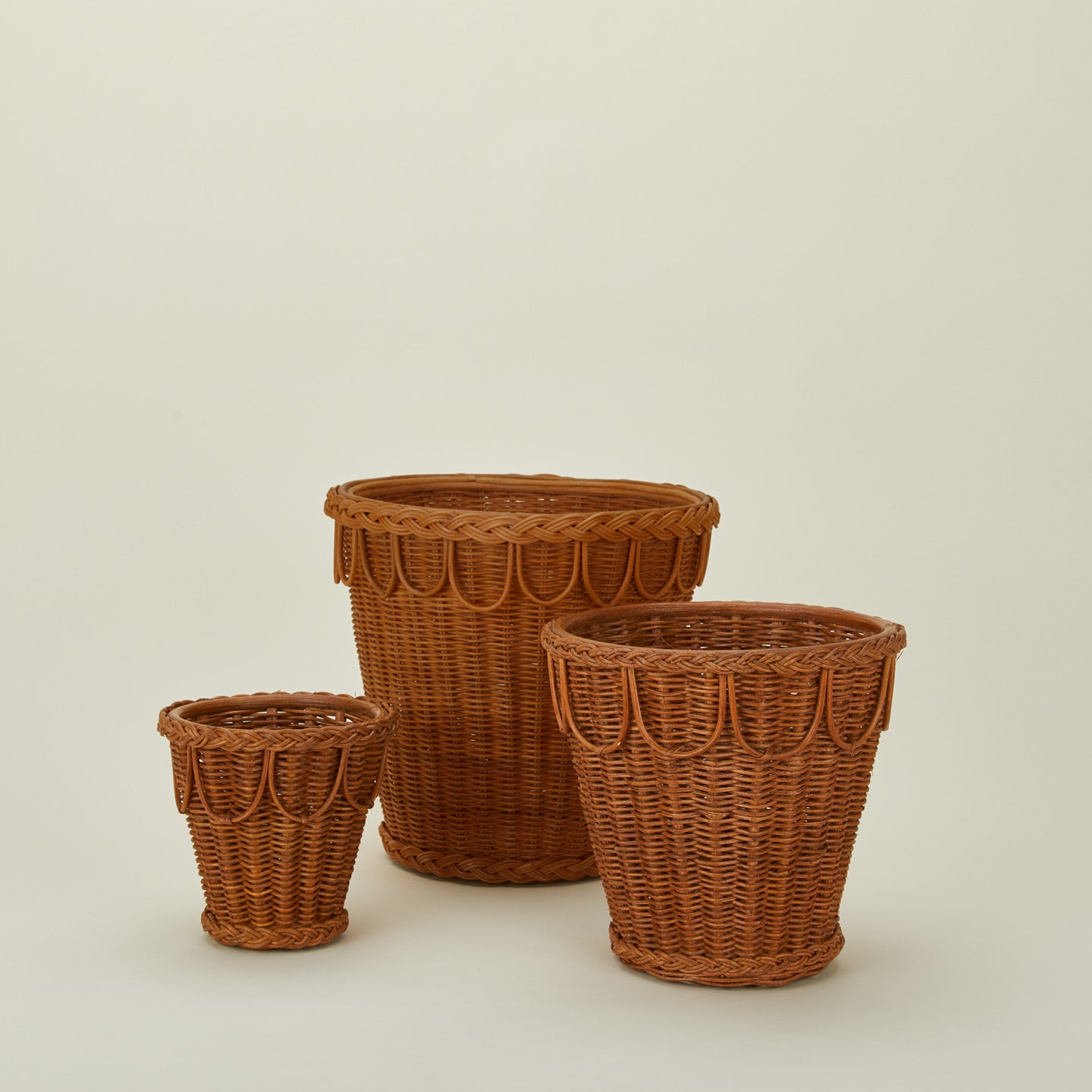 Pinet pot family