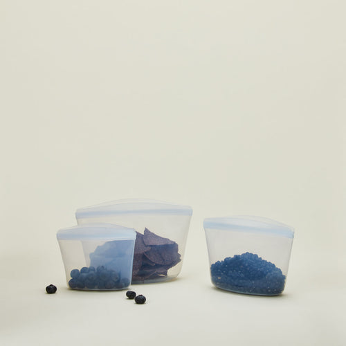 Silicone sandwich bags in three sizes with food.