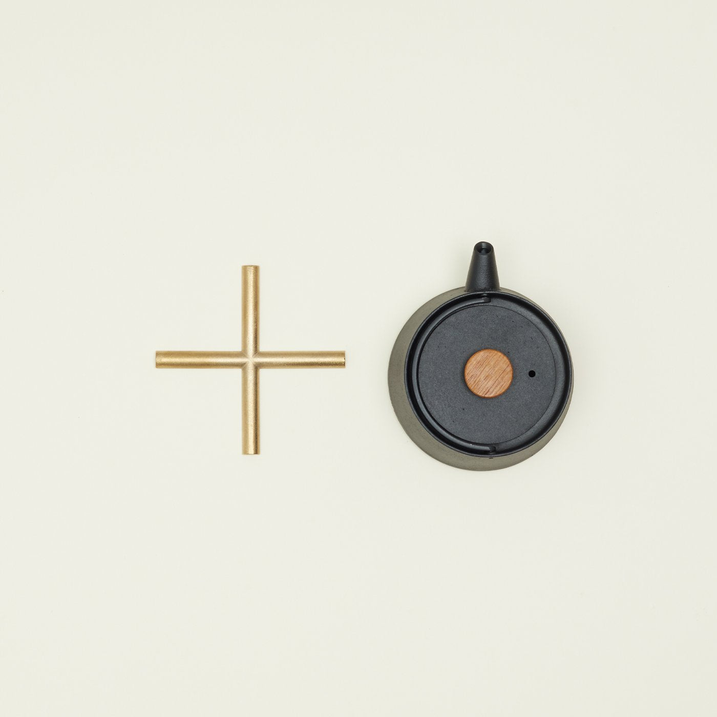 Brass Cross Trivet